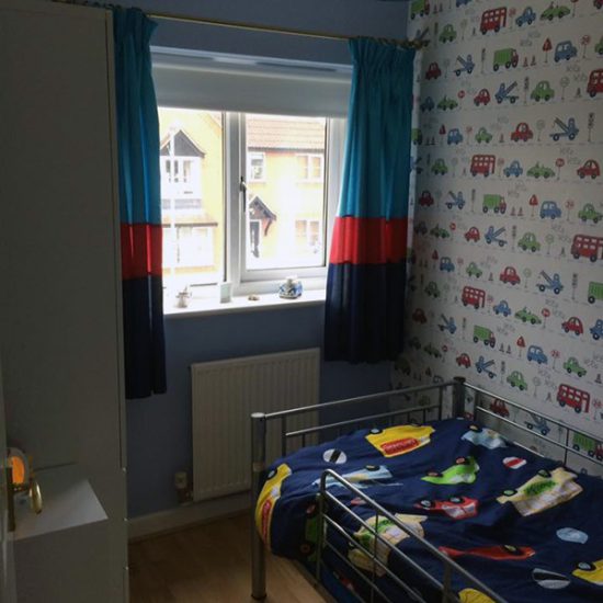 Bedroom Interior Painting & Wallpapering